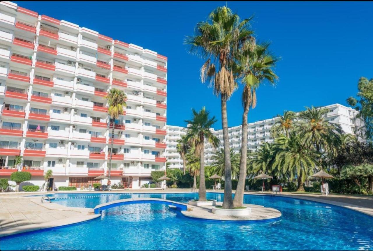 Apartamento Laura Alcudia  Bagian luar foto