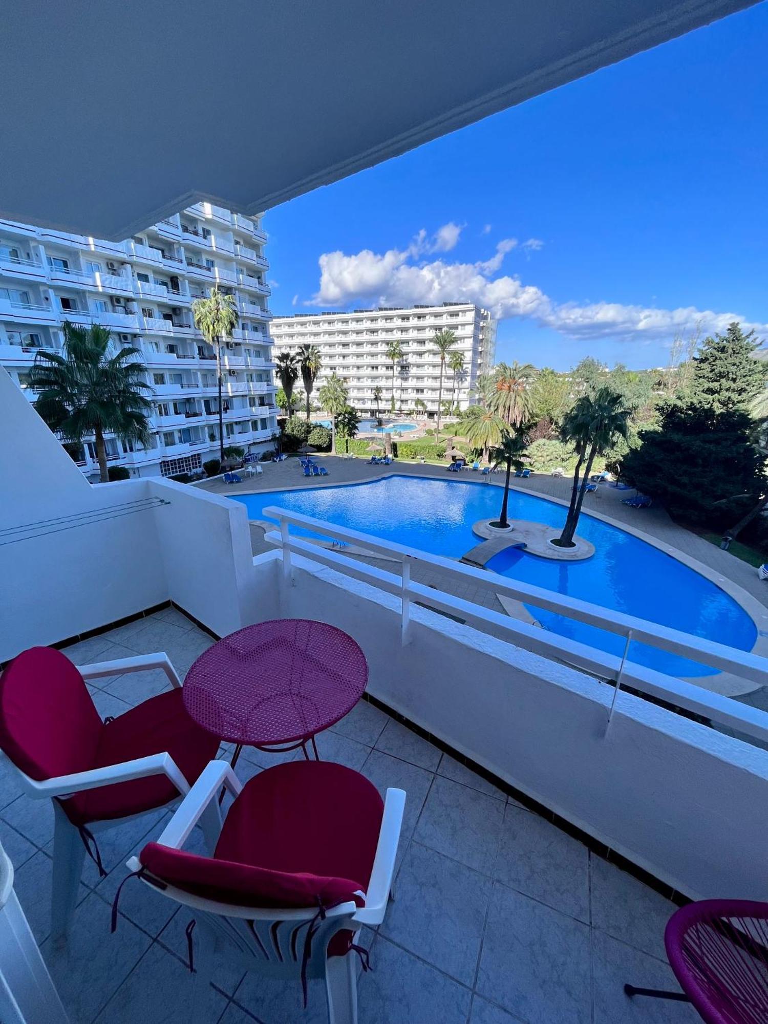 Apartamento Laura Alcudia  Bagian luar foto
